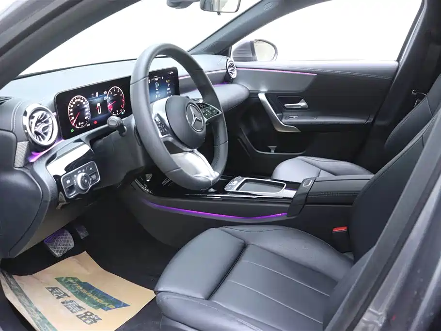 Mercedes-Benz A-Class 2025 A 180 L
