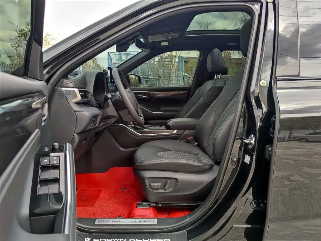 Toyota Crown Kluger 2023 2.5L HEV AWD Premium