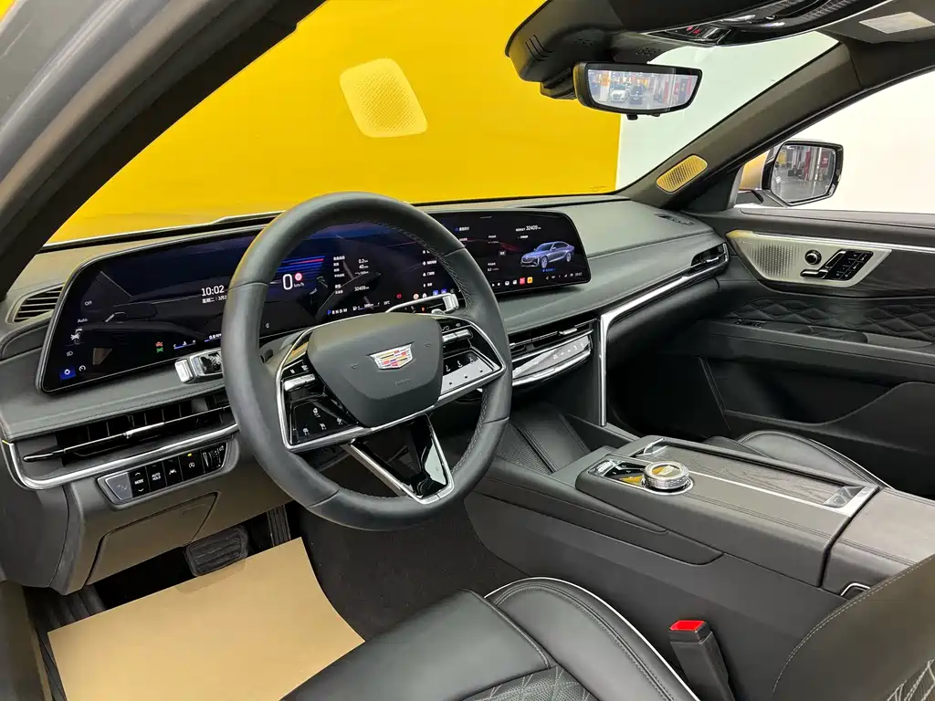 Cadillac CT6 2023 28T Premium Model