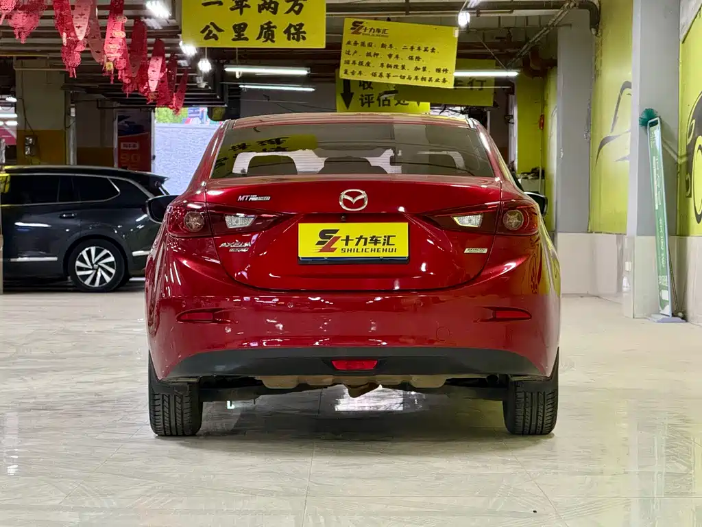 Mazda 3 Axela 2014 Sedan 1.5L Manual Comfort