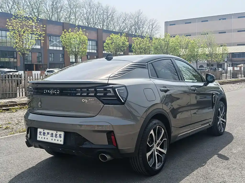Lynk & Co 05 2020 2.0TD AWD Halo