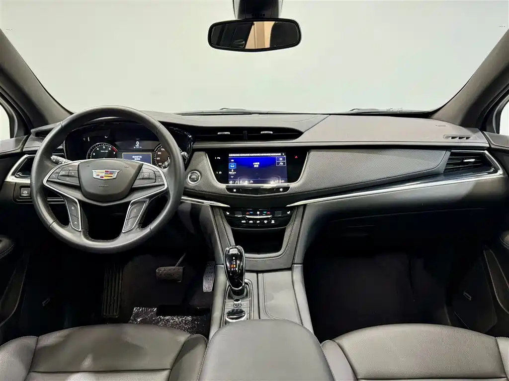 Cadillac XT5 2024 2.0T FWD Fashion Edition