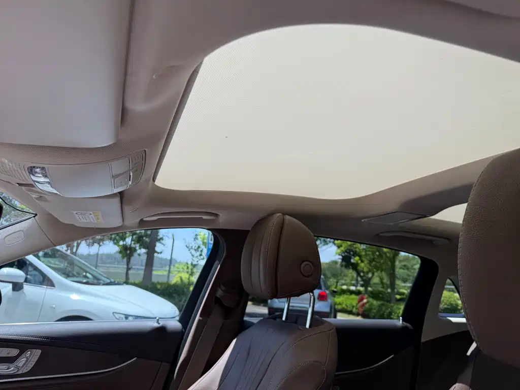 Mercedes-Benz E-Class 2020 E 300 L Fashion
