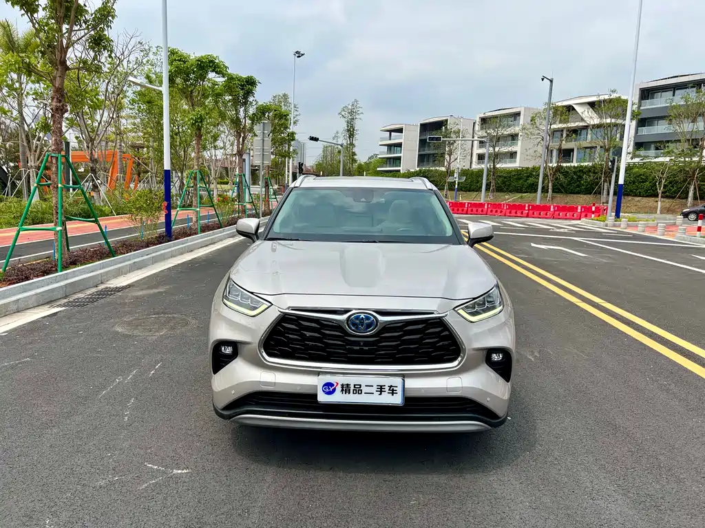 Toyota Highlander 2022 Hybrid 2.5L AWD Premium 7-Seater
