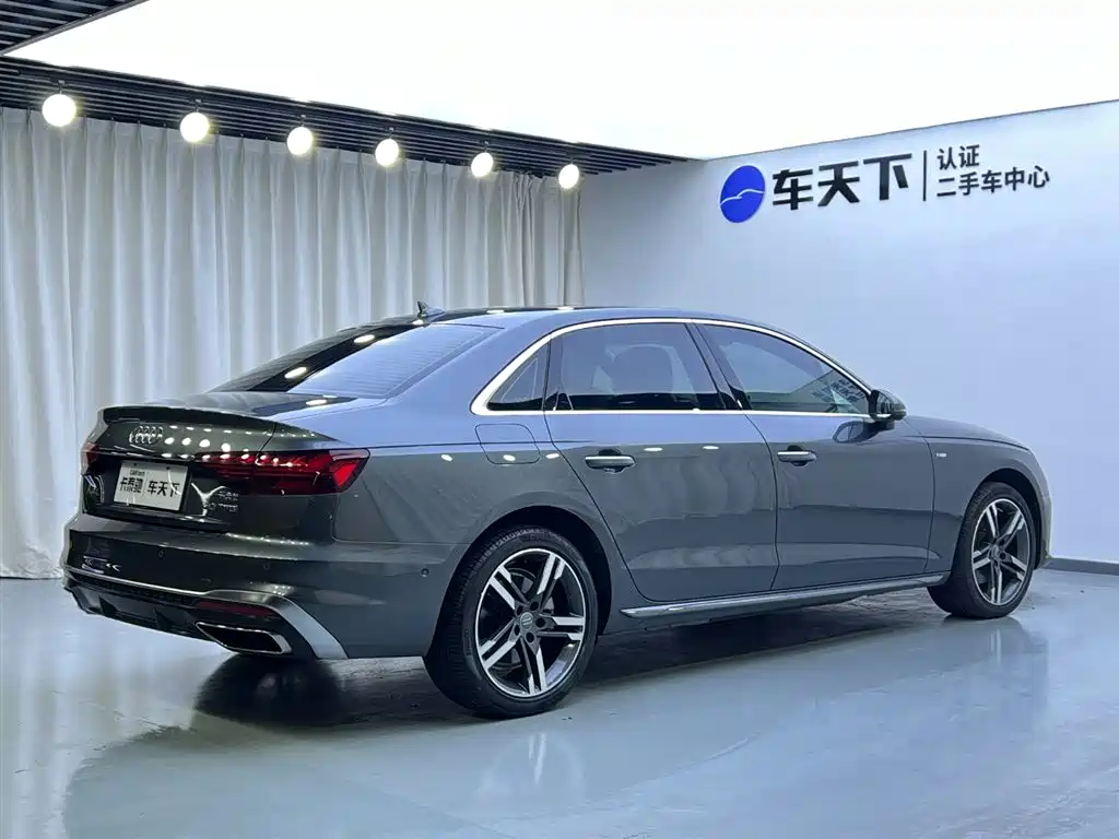 Audi A4L 2020 40 TFSI Luxury Dynamic Edition