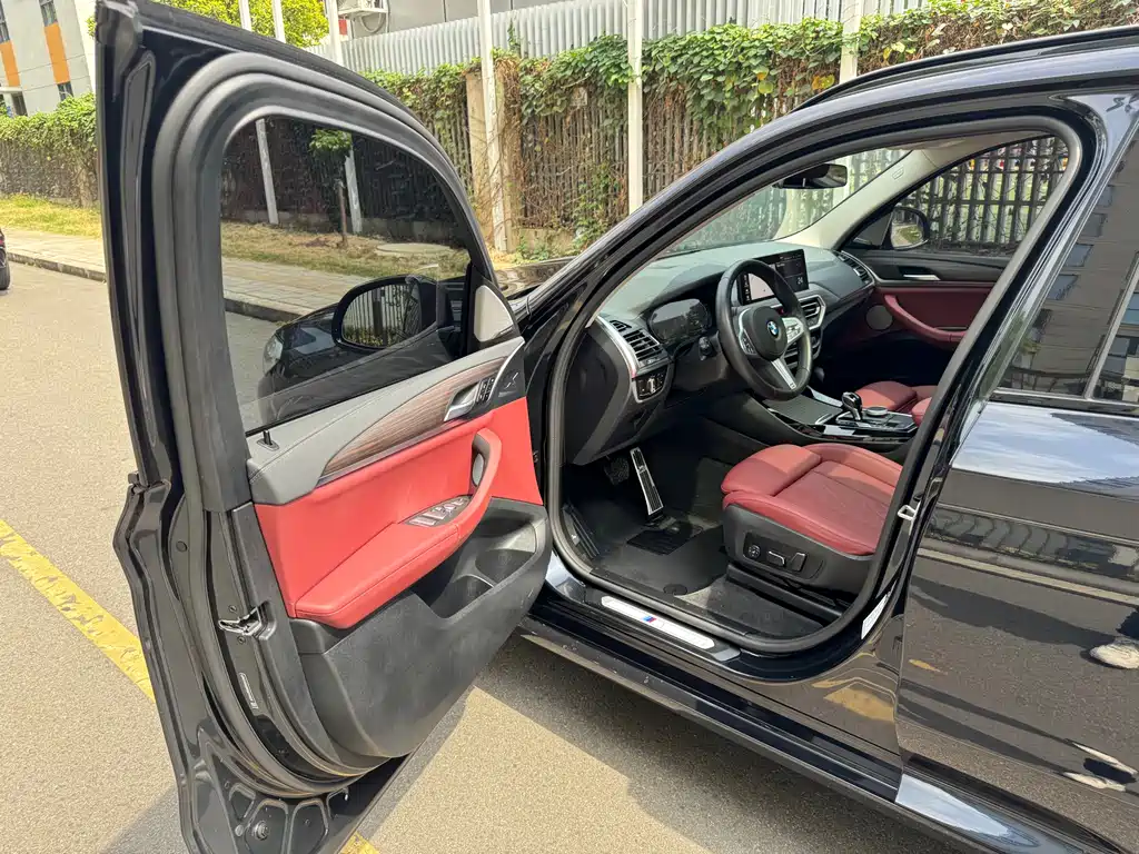 BMW X3 2023 xDrive30i Leading Edition M Night Package