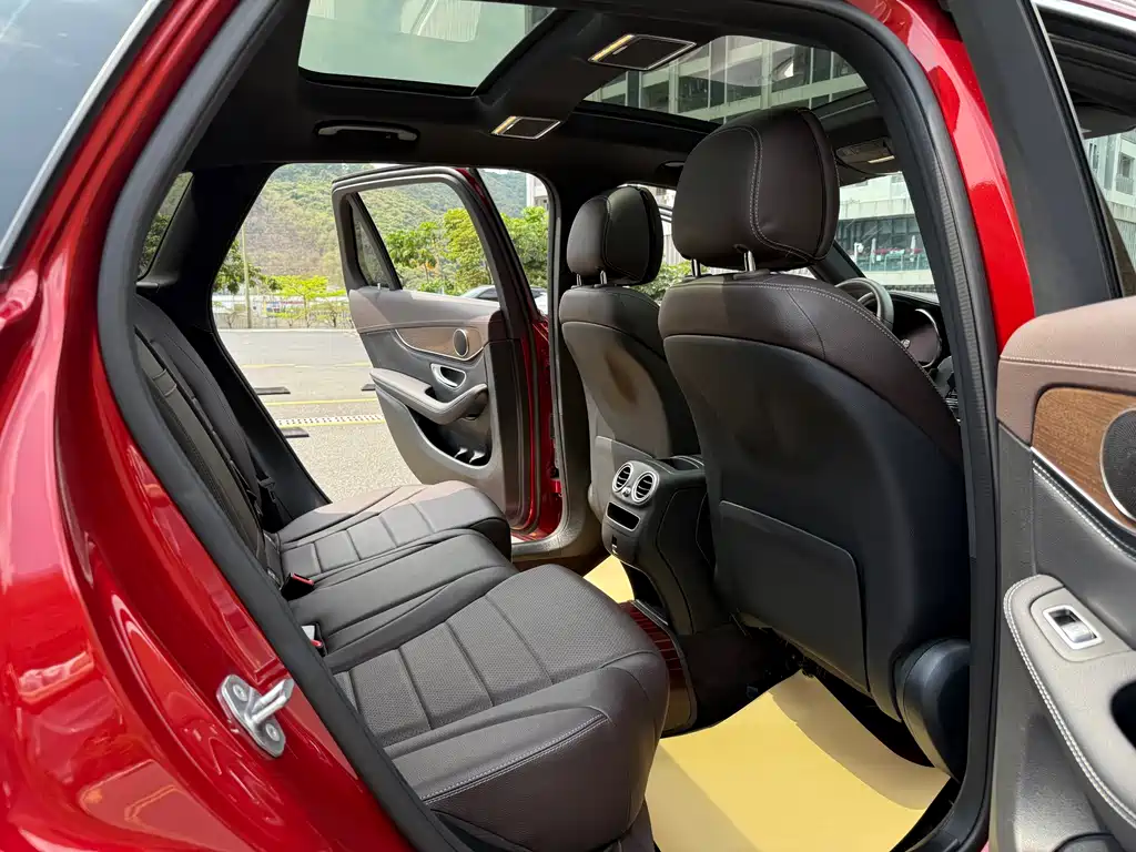 Mercedes-Benz GLC 260 L 4MATIC Luxury (2020 Facelift)