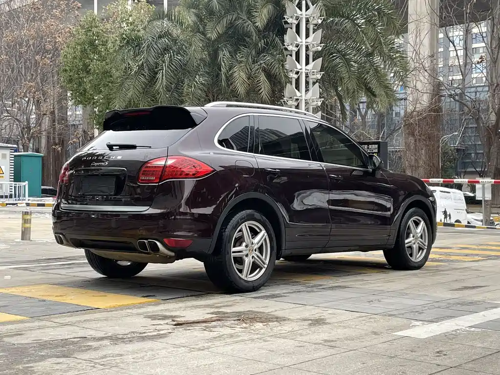 Porsche Cayenne 2011 3.0T