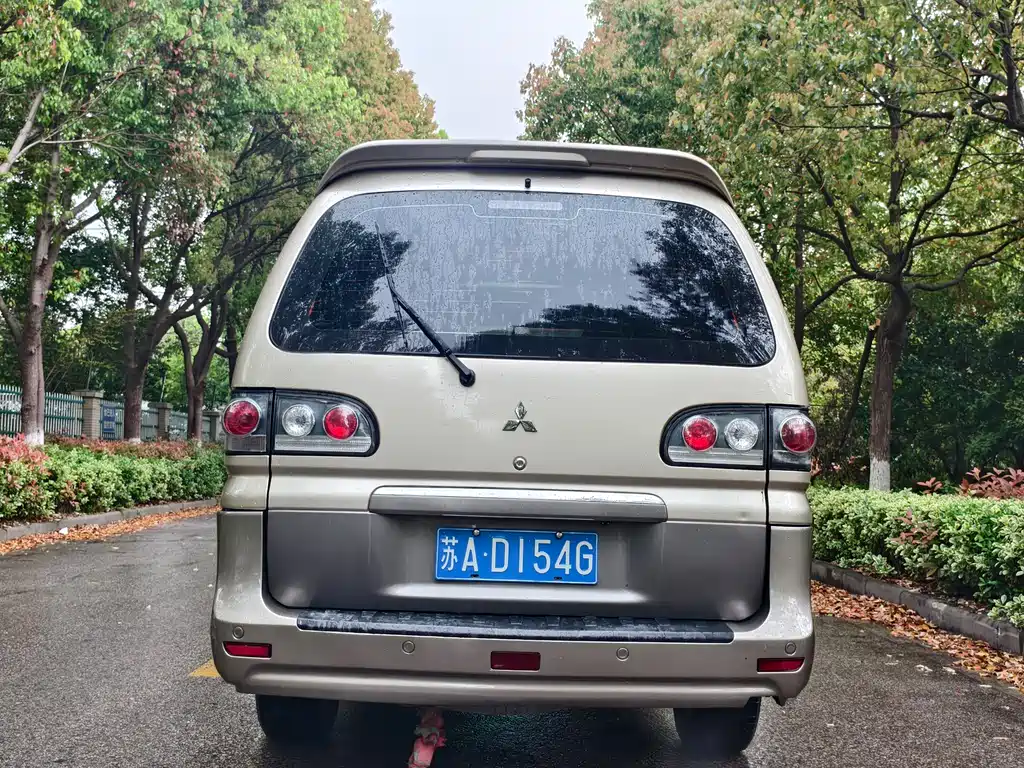 Dongfeng Lingzhi 2016 M3 1.6L 7-Seater Luxury Edition China IV