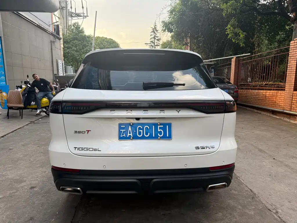 Chery Tiggo 8L 2024 2.0T FWD Luxury Edition 5-Seater