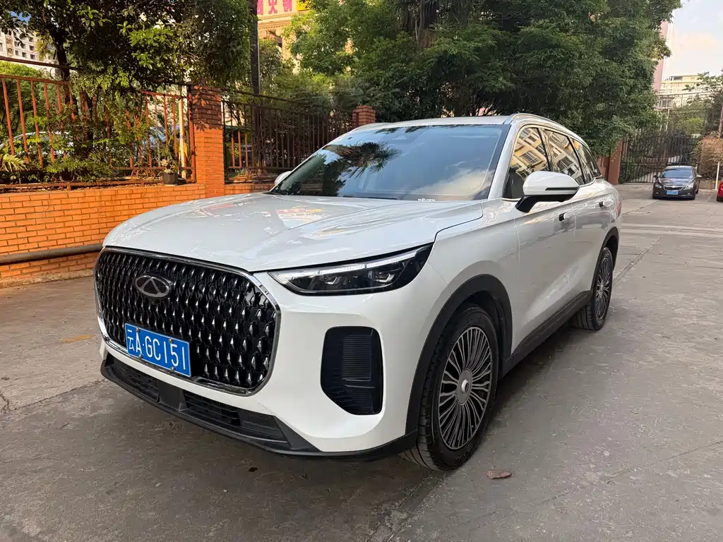 Chery Tiggo 8L 2024 2.0T FWD Luxury Edition 5-Seater