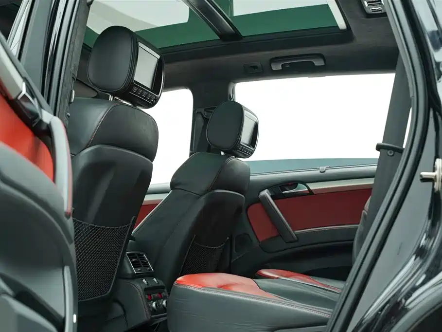Audi Q7 2011 3.0 TFSI Exclusive (200kW)