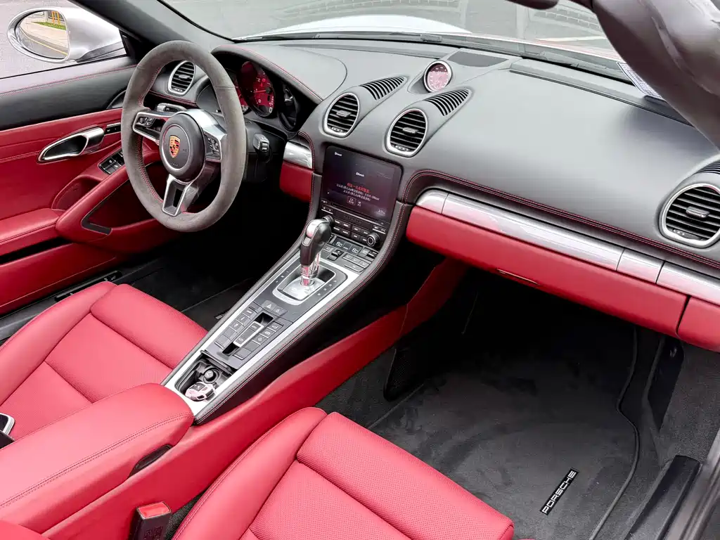 Porsche 718 Boxster 2.0T