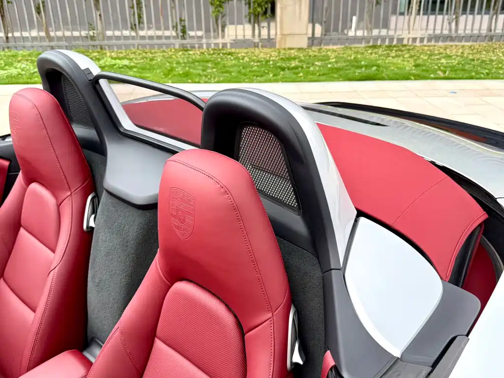 Porsche 718 Boxster 2.0T