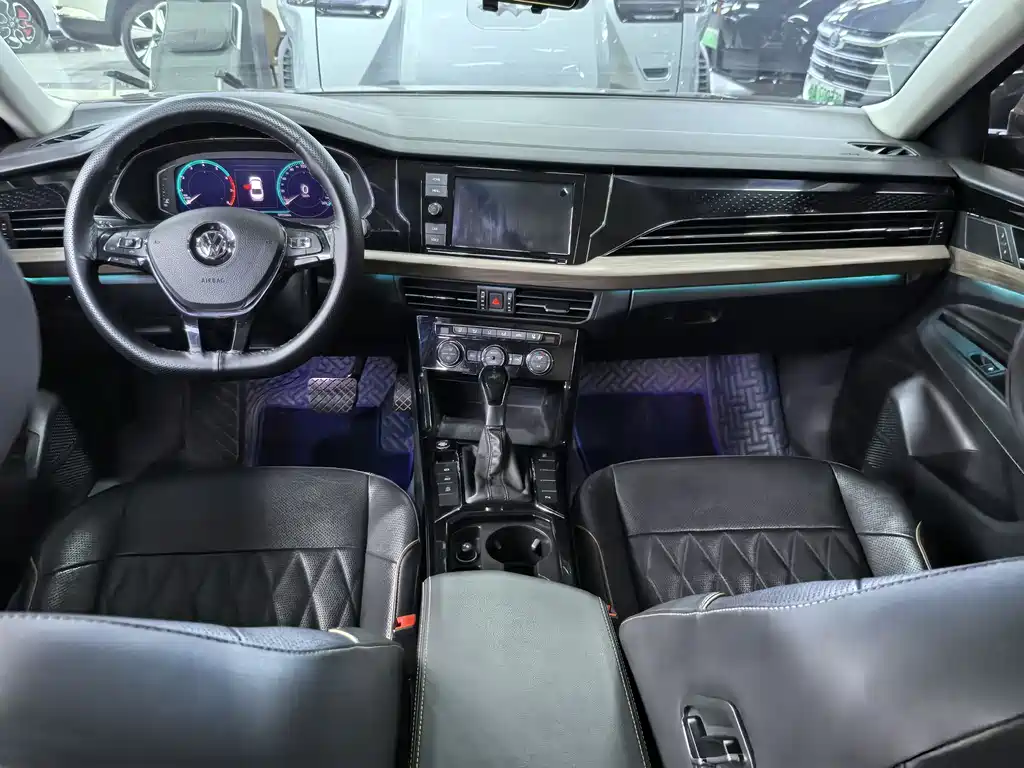 Volkswagen Passat 2019 330TSI Prestige Edition China V