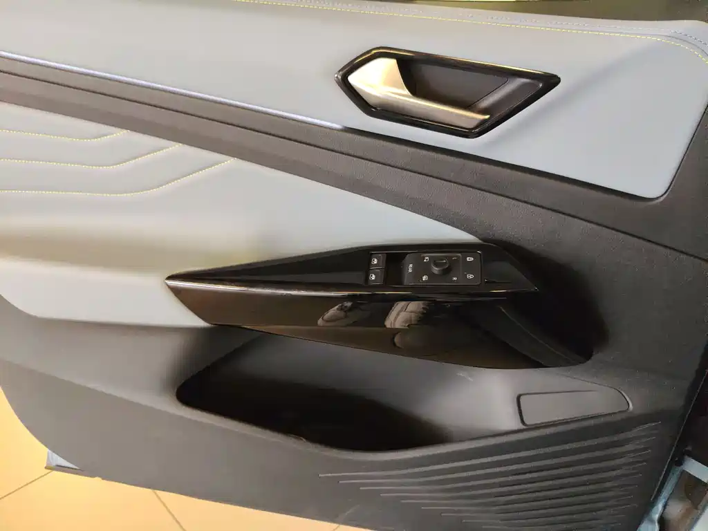 Volkswagen ID.4 X 2025 Smart Pure Edition