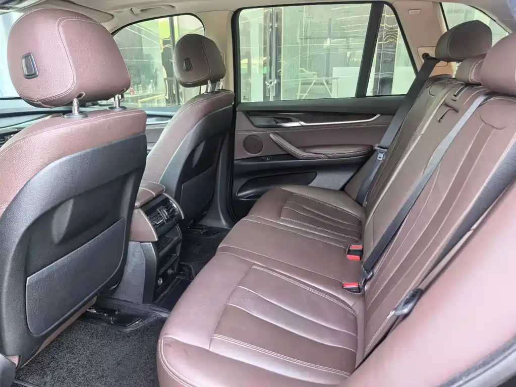 BMW X5 2015 xDrive28i