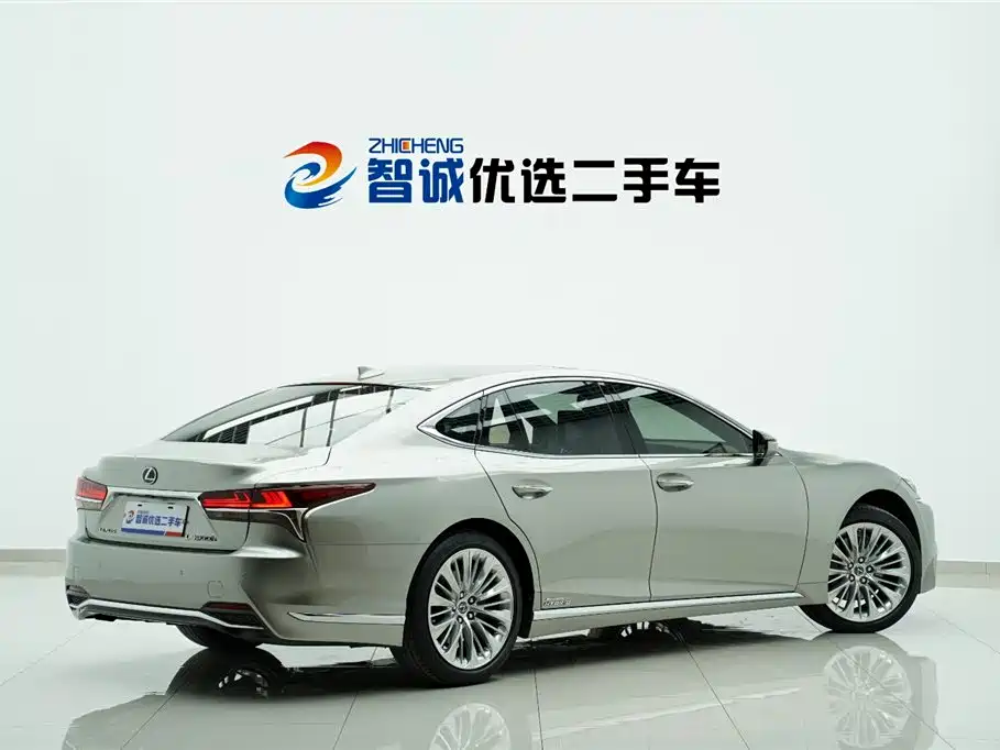 Lexus LS 500h Executive Edition 2018