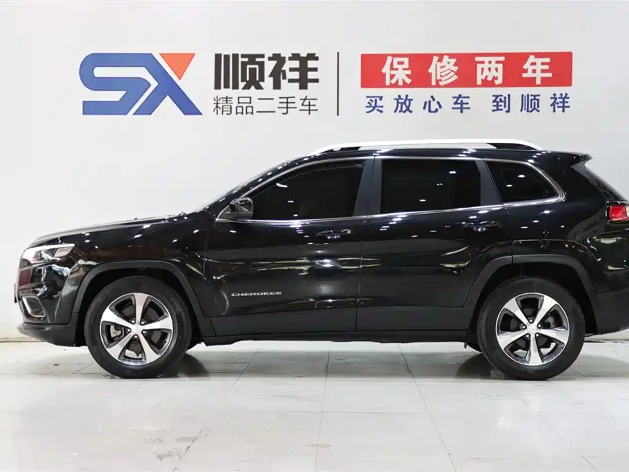 Jeep Cherokee 2020 2.0T FWD Leading Edition