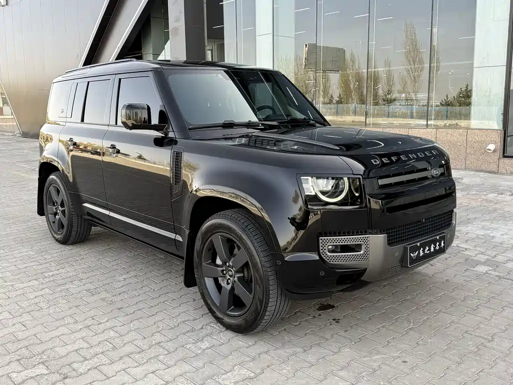 Land Rover Defender 2024 110 3.0T P400 X-DYNAMIC HSE
