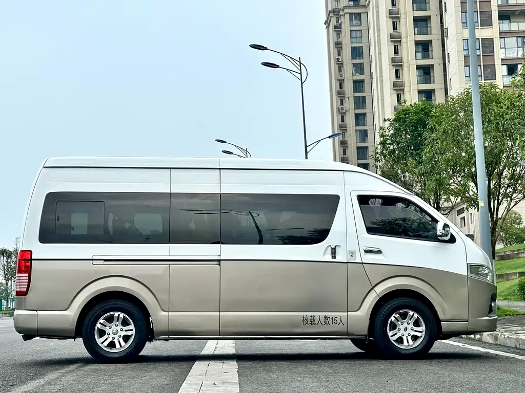Higer H5C 2013 2.4L Basic 4RB2