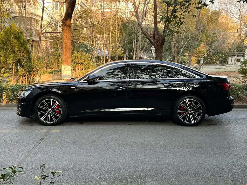 Audi A6L 2024 45 TFSI Selection Dynamic