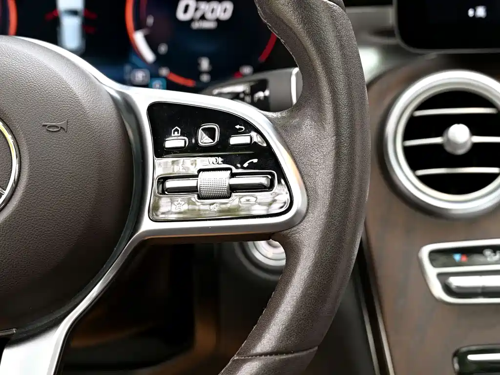 Mercedes-Benz GLC 2020 Facelift GLC 300 L 4MATIC Dynamic Edition