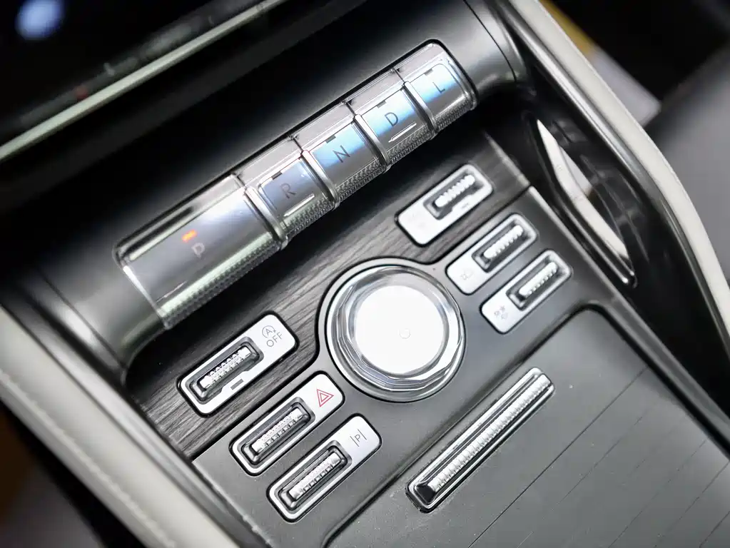Lincoln Nautilus 2023 2.0T AWD Zunyi Edition
