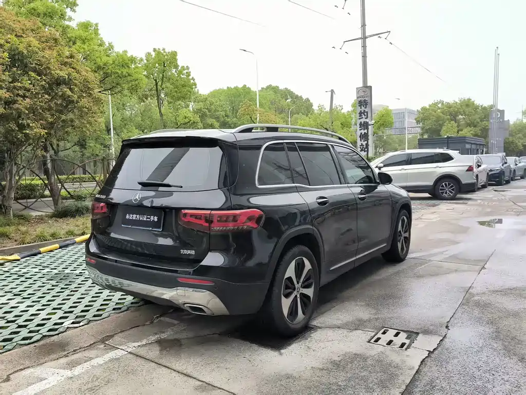 Mercedes-Benz GLB 2022 Facelift GLB 200 Fashion Edition