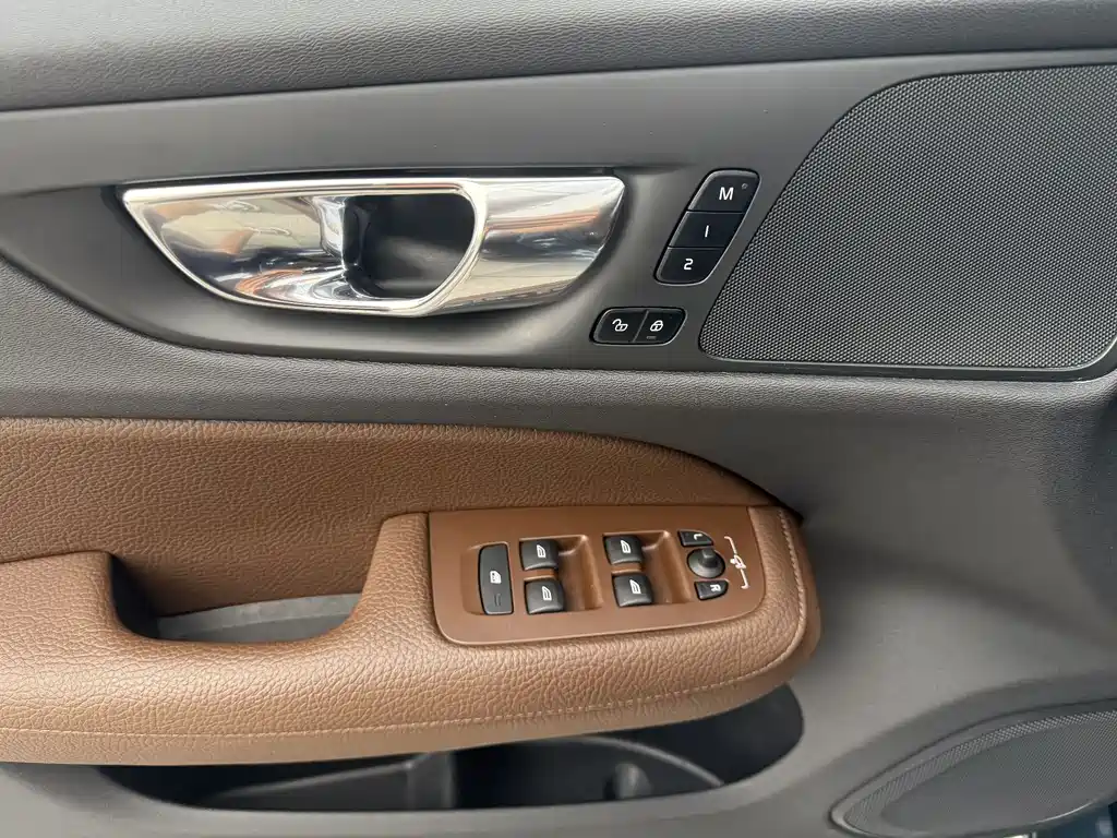 Volvo S60 2021 T4 Momentum Luxury Edition