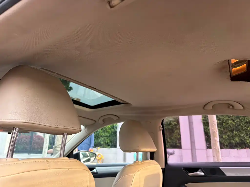 Volkswagen Sagitar 2012 1.4TSI Automatic Luxury