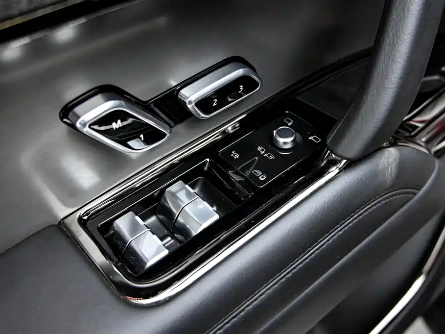 Range Rover Sport 2023 400PS Dynamic SE