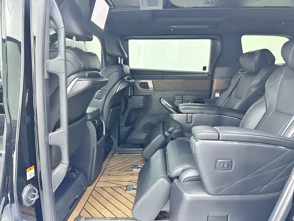 2024 Toyota Alphard Hybrid 2.5L Prestige
