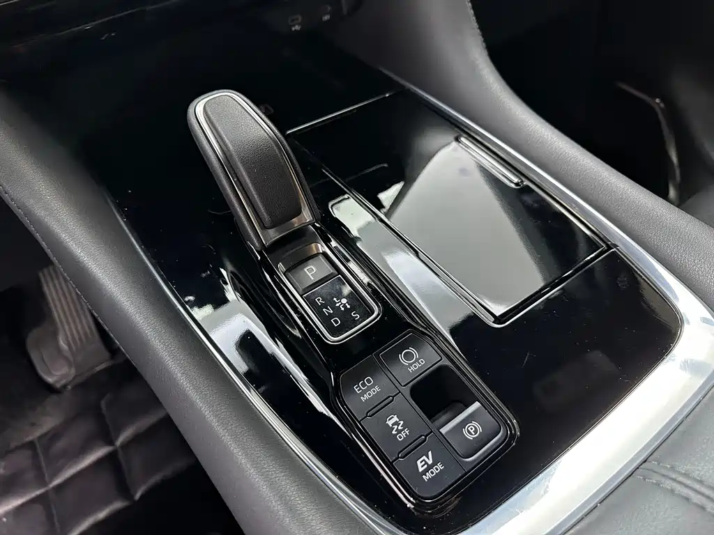 2024 Toyota Alphard Hybrid 2.5L Prestige