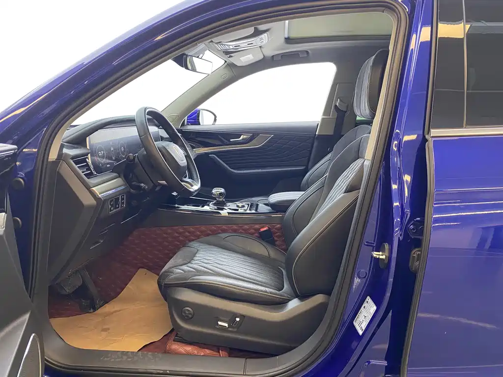 Hongqi HS5 2022 2.0T AWD