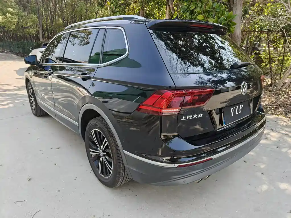 Volkswagen Tiguan L 2018 330TSI Front-Wheel Drive ComfortLine