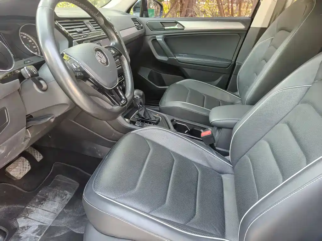 Volkswagen Tiguan L 2018 330TSI Front-Wheel Drive ComfortLine