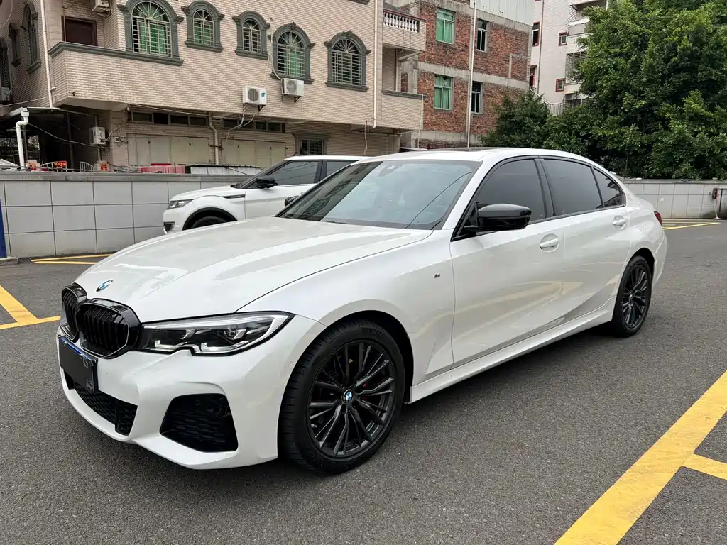 BMW 3 Series 2022 LCI 325Li M Sport Black Package