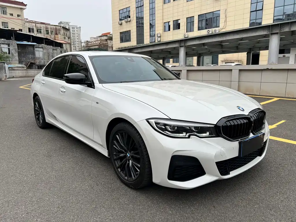 BMW 3 Series 2022 LCI 325Li M Sport Black Package