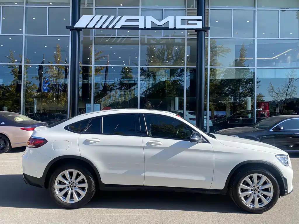 Mercedes-Benz GLC Coupe 2021 GLC 260 4MATIC Coupe SUV