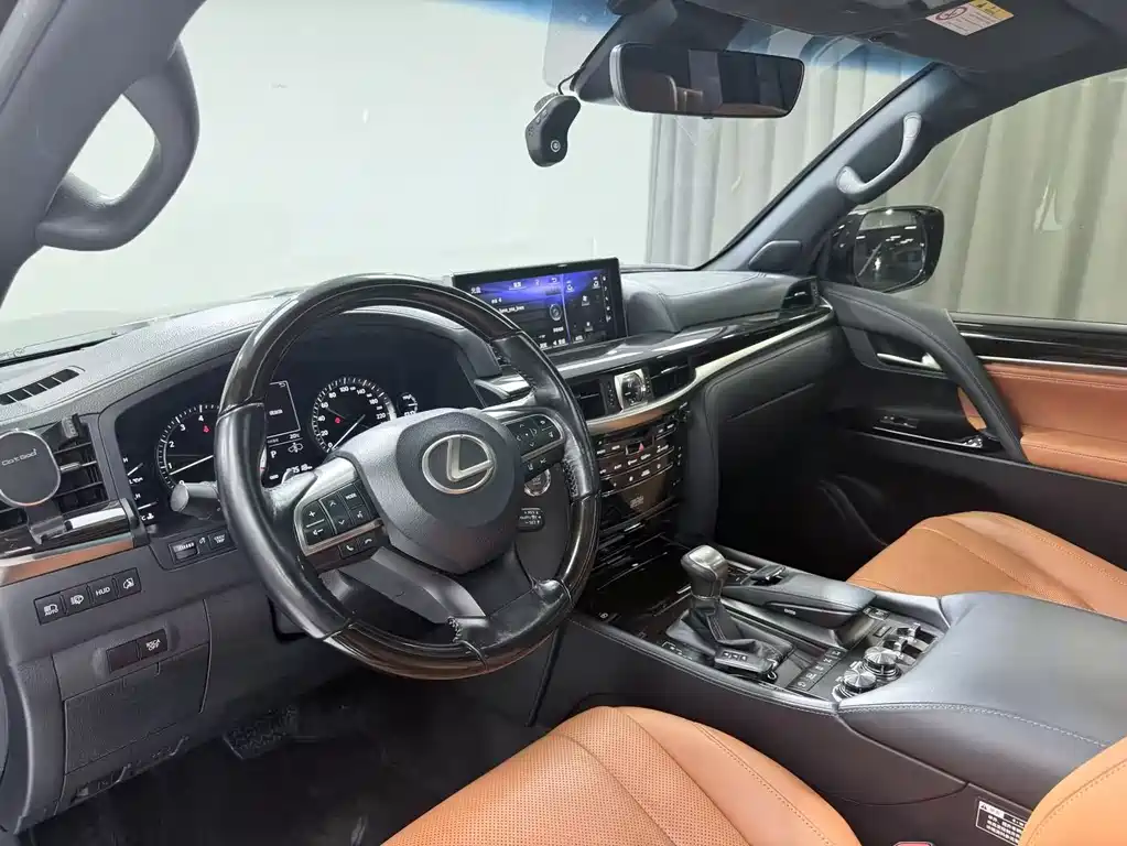 Lexus LX 2016 570 Luxury Edition