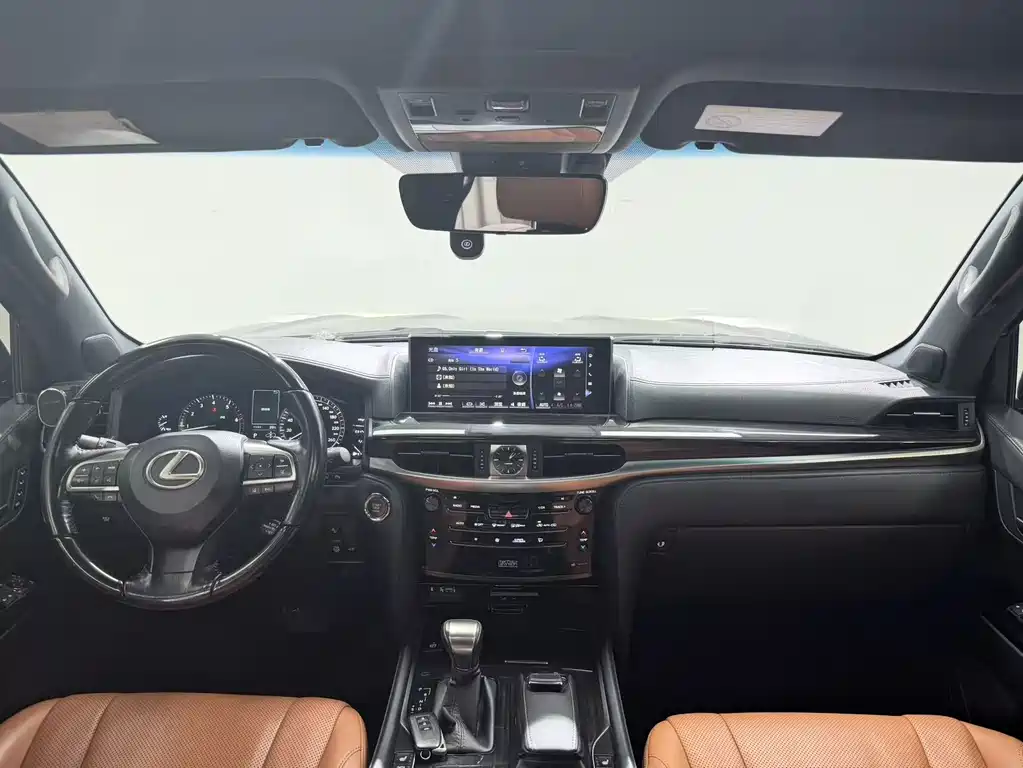 Lexus LX 2016 570 Luxury Edition