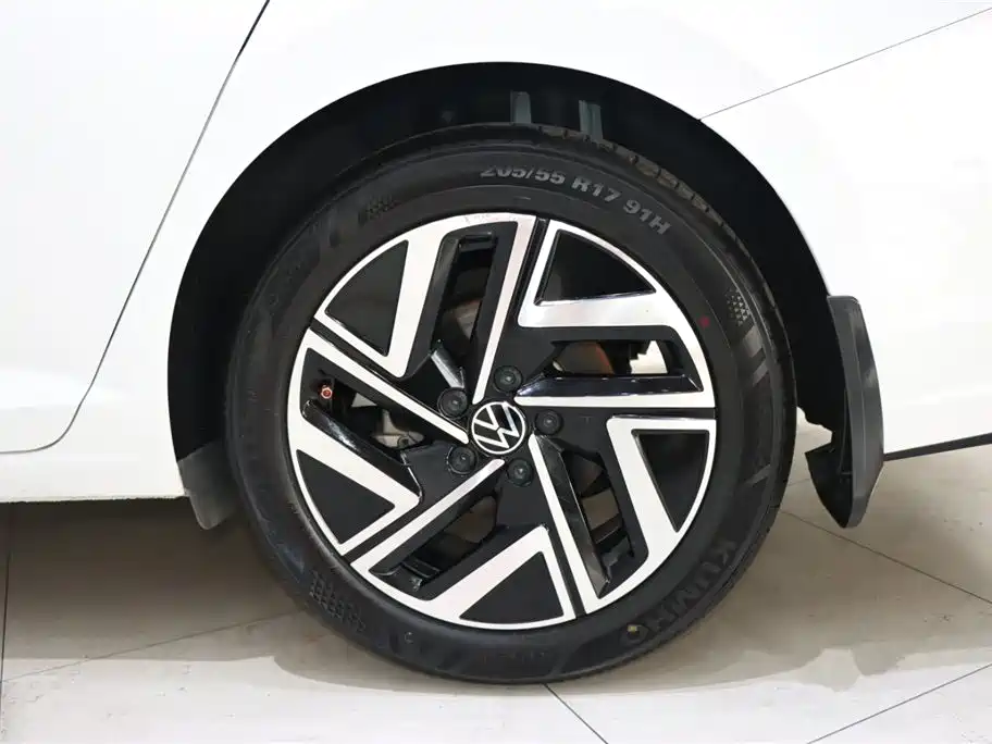 Volkswagen Sagitar 2023 300TSI DSG Beyond Edition
