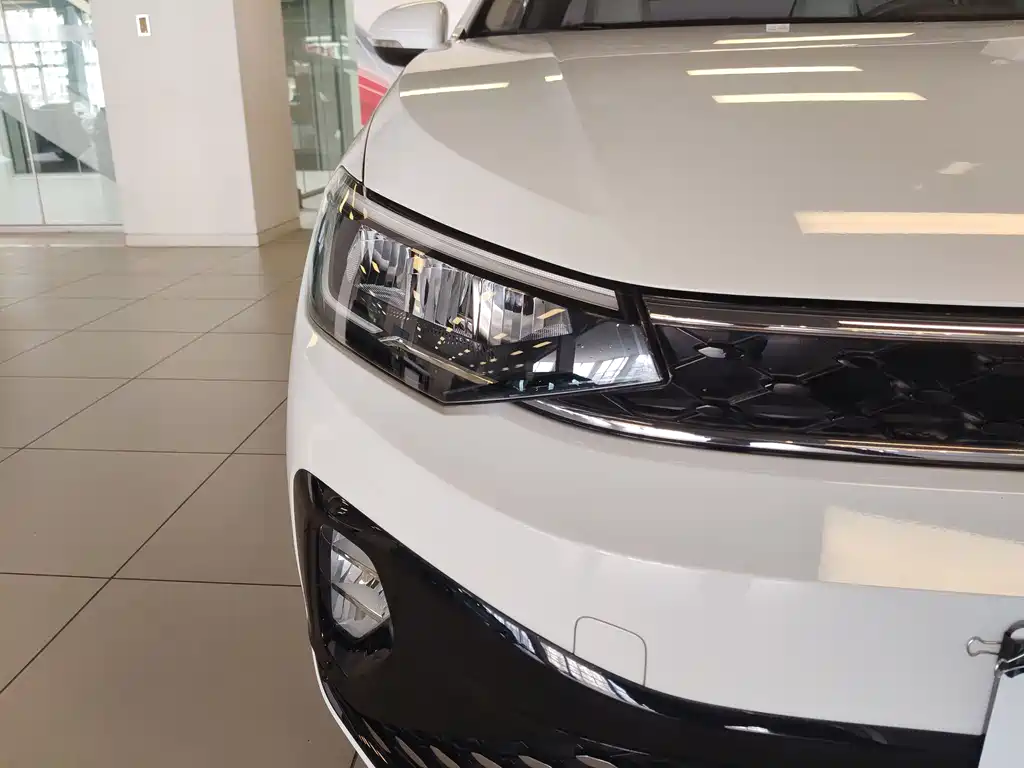 Volkswagen Lavida 2025 New Sharp 1.5L Outstanding Wish Edition