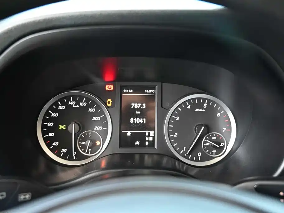 Mercedes-Benz Vito 2021 2.0T Elite Edition 7-Seater