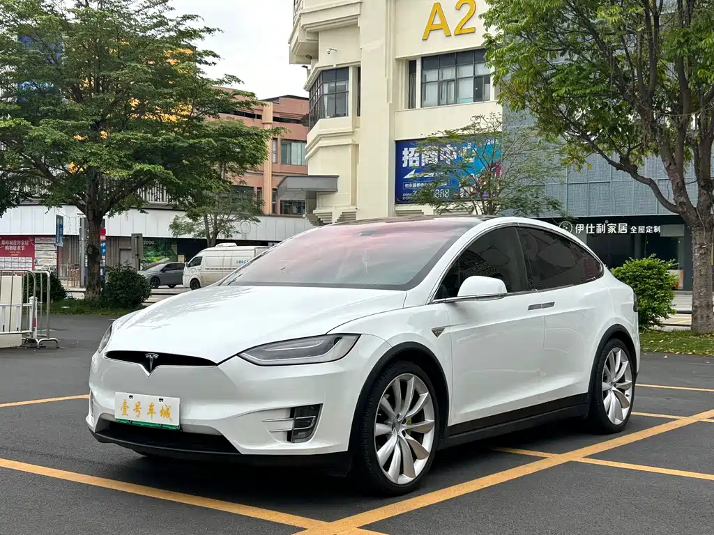 Tesla Model X 2016 Model X 90D