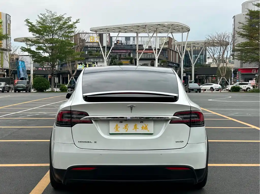 Tesla Model X 2016 Model X 90D