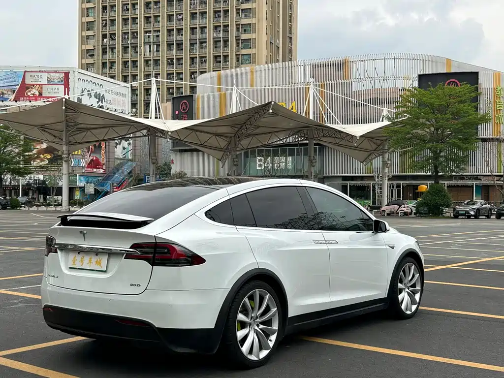 Tesla Model X 2016 Model X 90D
