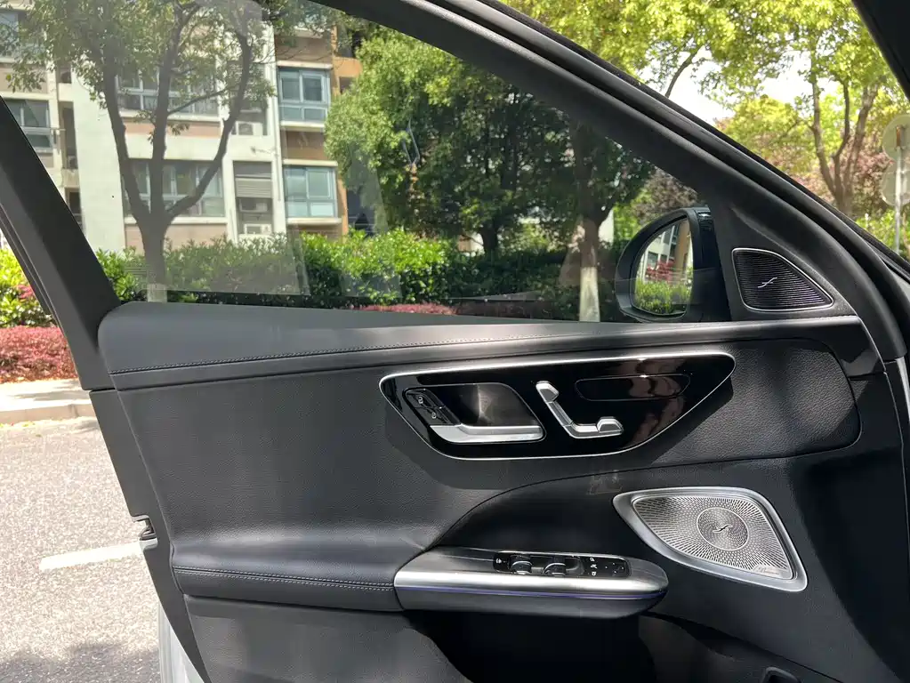 Mercedes-Benz C-Class 2025 C 260 L皓夜 Sport Edition