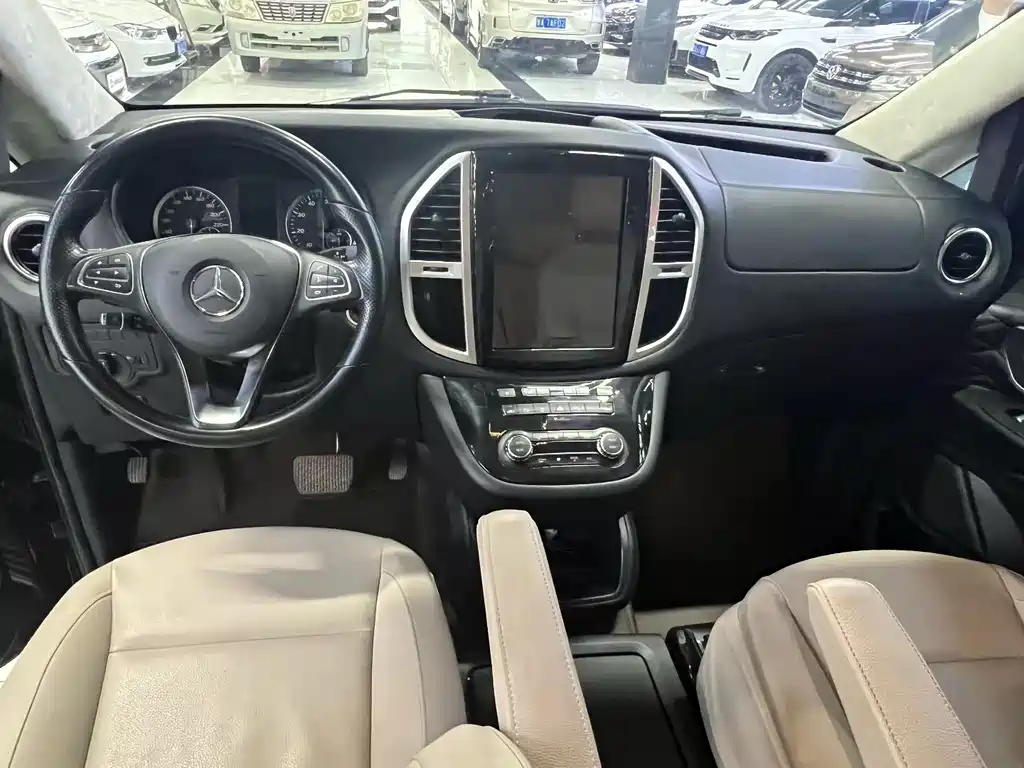 Mercedes-Benz Vito 2016 2.0T Elite Edition